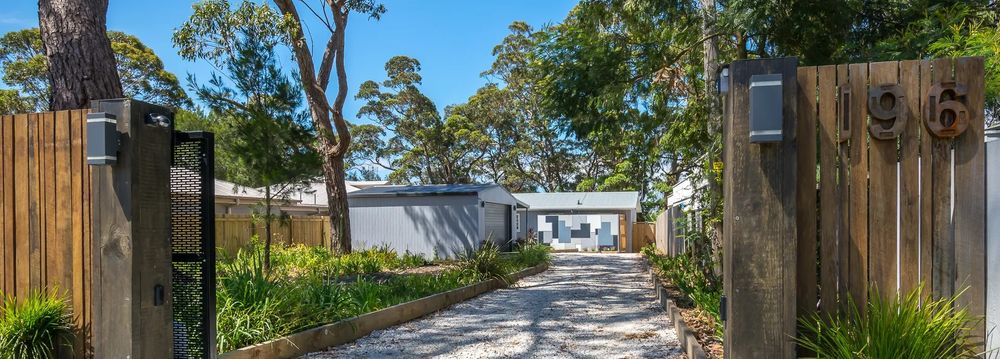  Jervis Bay Realty Holidays: The Art Cottage Jervis Bay accommodation in Vincentia