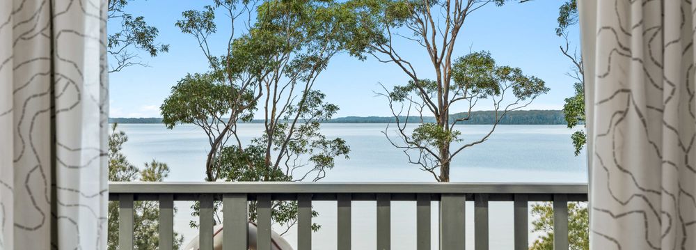  Jervis Bay Realty Holidays: Jado on the Lake, Jervis Bay Jervis Bay accommodation in Saint Georges Basin
