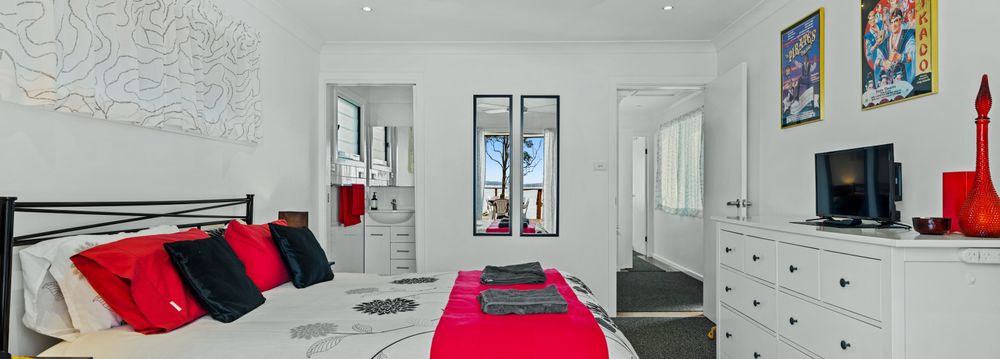  Jervis Bay Realty Holidays: Jado on the Lake, Jervis Bay Jervis Bay accommodation in Saint Georges Basin