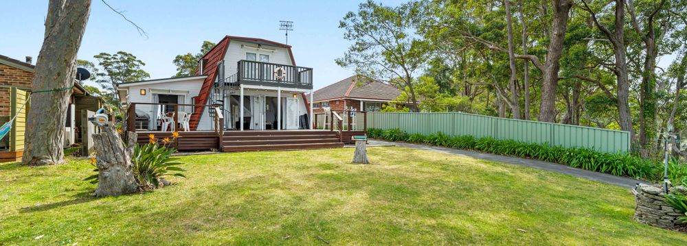  Jervis Bay Realty Holidays: Jado on the Lake- House Jervis Bay accommodation in Saint Georges Basin