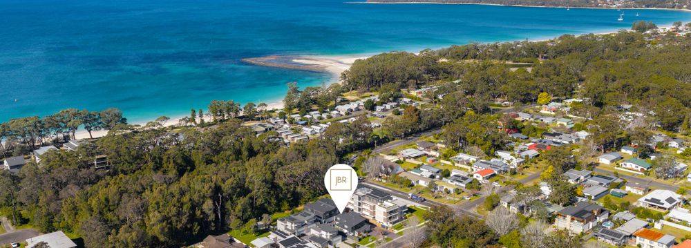  Jervis Bay Realty Holidays: La Casa by the Sea Jervis Bay accommodation in Huskisson