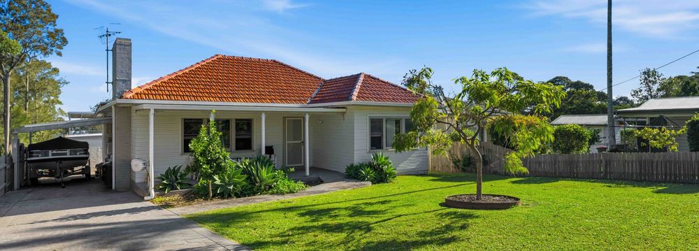  Jervis Bay Realty Holidays: The Waters Edge Jervis Bay accommodation in Basin View