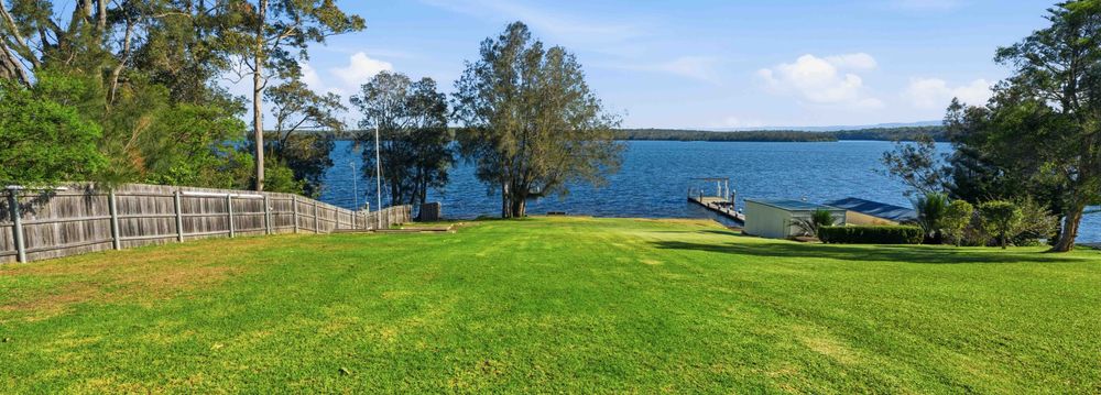  Jervis Bay Realty Holidays: The Waters Edge Jervis Bay accommodation in Basin View