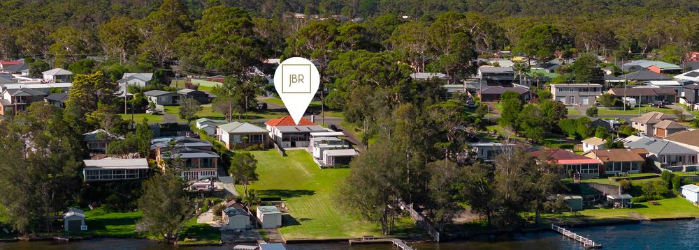  Jervis Bay Realty Holidays: The Waters Edge Jervis Bay accommodation in Basin View