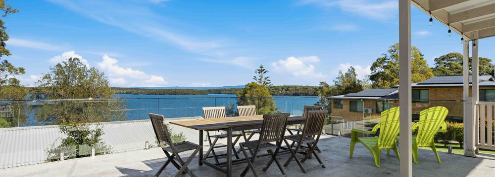  Jervis Bay Realty Holidays: The Waters Edge Jervis Bay accommodation in Basin View
