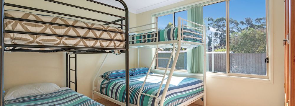  Jervis Bay Realty Holidays: The Calabreeze Jervis Bay accommodation in Vincentia