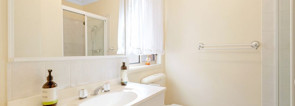  Jervis Bay Realty Holidays: The Calabreeze Jervis Bay accommodation in Vincentia