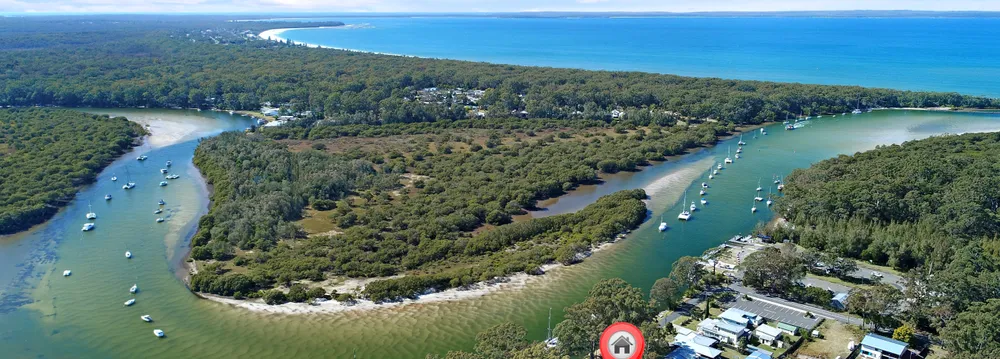  Jervis Bay Realty Holidays: Deep Water Paradise-130m to Huskisson boat ramp Jervis Bay accommodation in Woollamia
