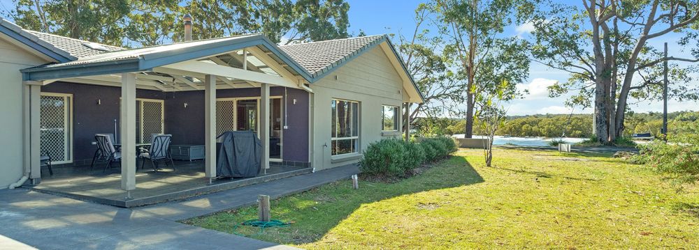  Jervis Bay Realty Holidays: Deep Water Paradise-130m to Huskisson boat ramp Jervis Bay accommodation in Woollamia