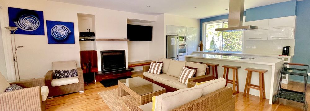  Jervis Bay Realty Holidays: Blenheim Beach Blue Jervis Bay accommodation in Vincentia