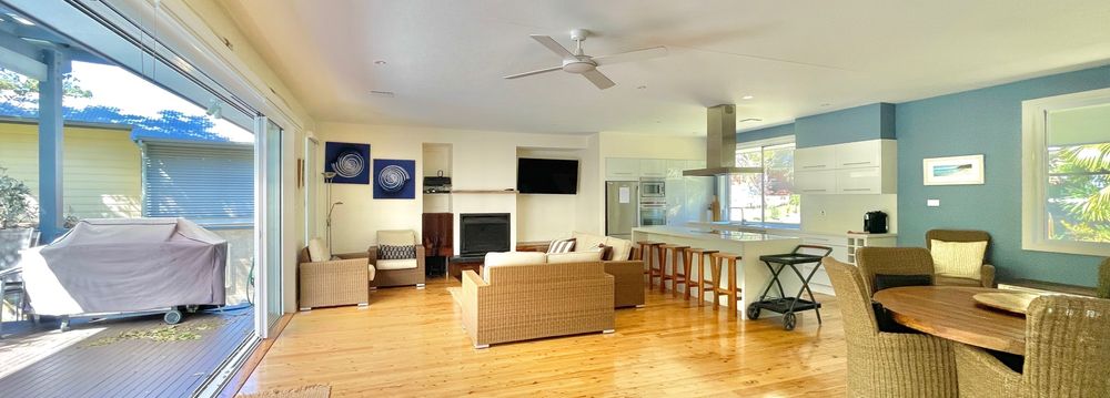  Jervis Bay Realty Holidays: Blenheim Beach Blue Jervis Bay accommodation in Vincentia