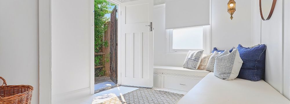  Jervis Bay Realty Holidays: Waterfront- Boathouse Jervis Bay accommodation in Huskisson