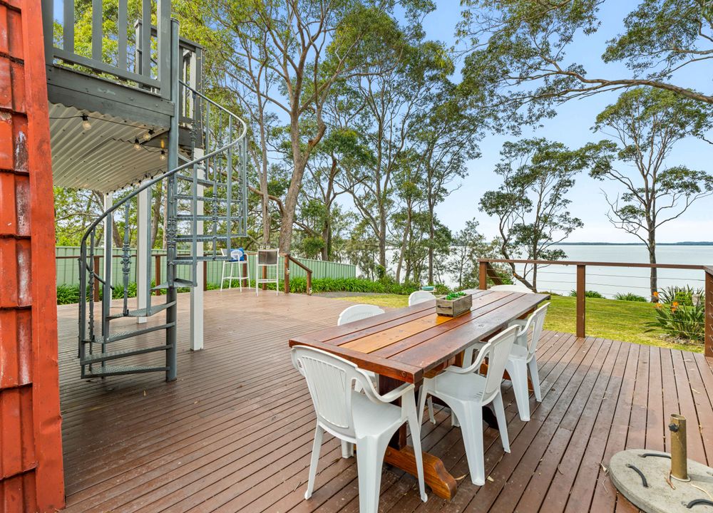  Jervis Bay Realty Holidays: Jado on the Lake, Jervis Bay Jervis Bay accommodation in Saint Georges Basin