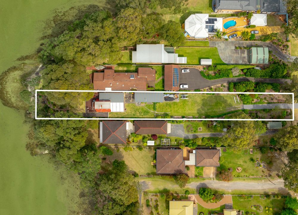  Jervis Bay Realty Holidays: Jado on the Lake- House Jervis Bay accommodation in Saint Georges Basin