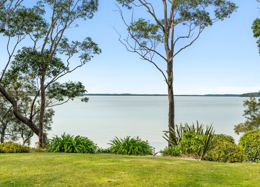  Jervis Bay Realty Holidays: Jado on the Lake- House Jervis Bay accommodation in Saint Georges Basin