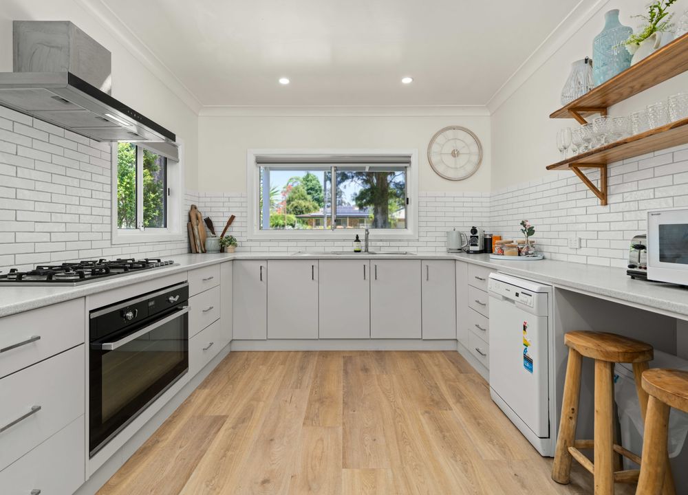  Jervis Bay Realty Holidays: Driftaway Waterfront, Jervis Bay Jervis Bay accommodation in Woollamia