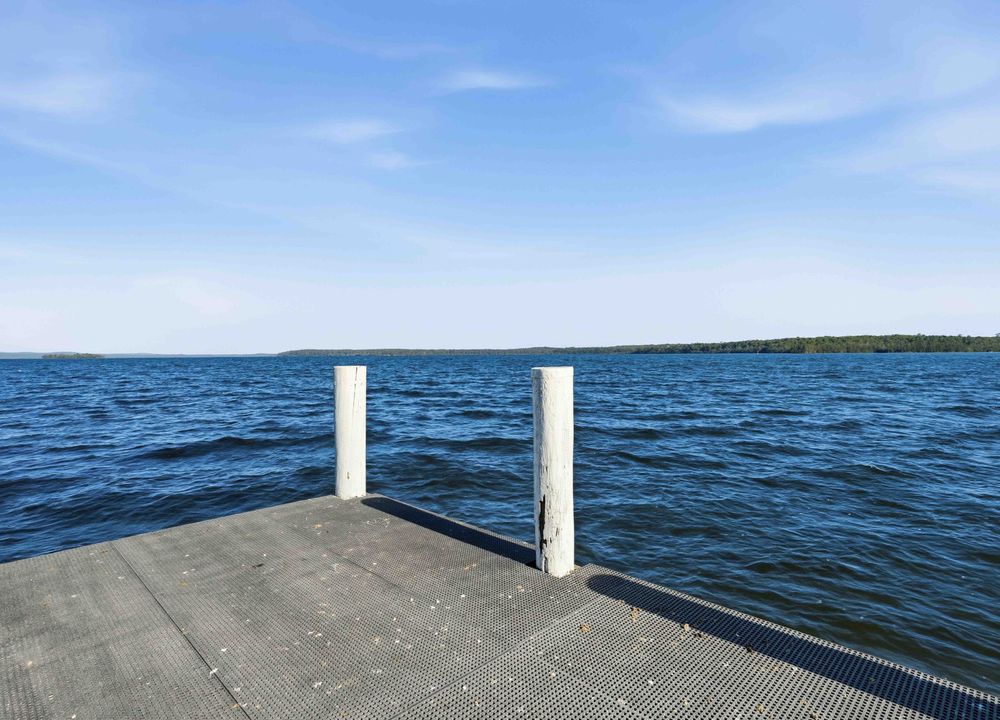  Jervis Bay Realty Holidays: The Waters Edge Jervis Bay accommodation in Basin View