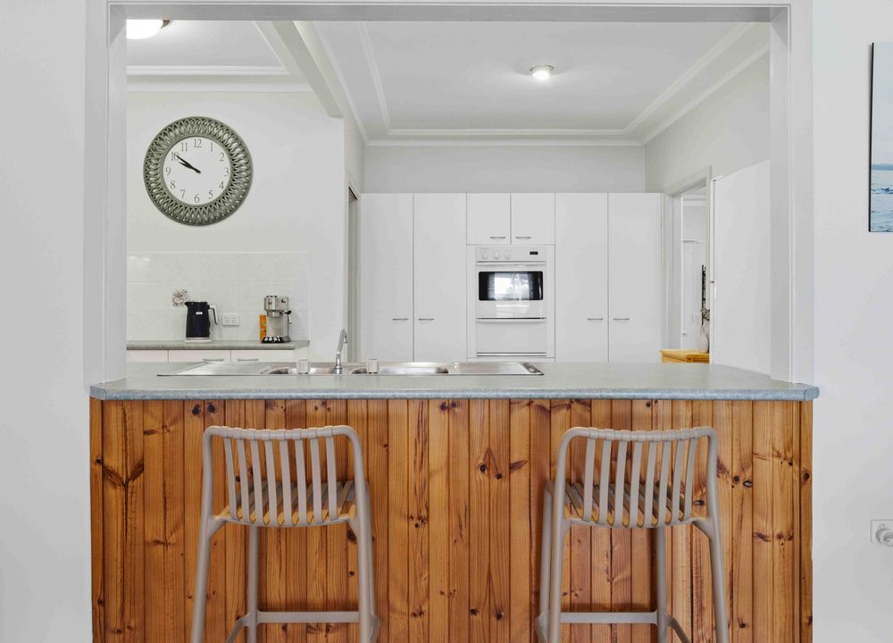  Jervis Bay Realty Holidays: The Waters Edge Jervis Bay accommodation in Basin View