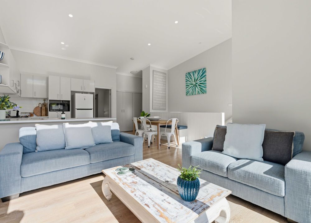  Jervis Bay Realty Holidays: The Loft- SeaMist Jervis Bay accommodation in Huskisson