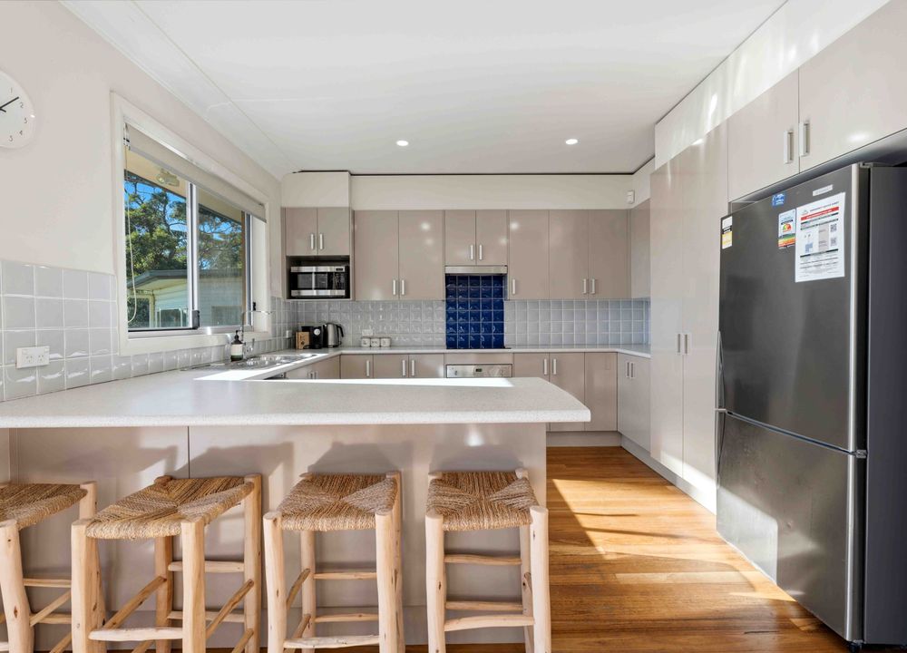  Jervis Bay Realty Holidays: Sunkissed & Studio Jervis Bay accommodation in Vincentia