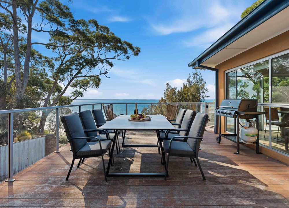 Jervis Bay Realty Holidays: Sunkissed & Studio Jervis Bay accommodation in Vincentia