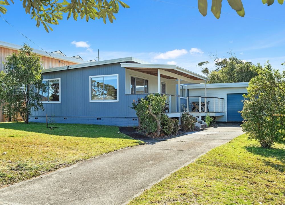  Jervis Bay Realty Holidays: Berry by The Bay Jervis Bay accommodation in Vincentia