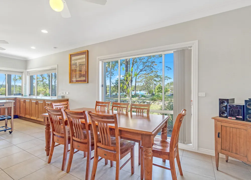  Jervis Bay Realty Holidays: Deep Water Paradise-130m to Huskisson boat ramp Jervis Bay accommodation in Woollamia