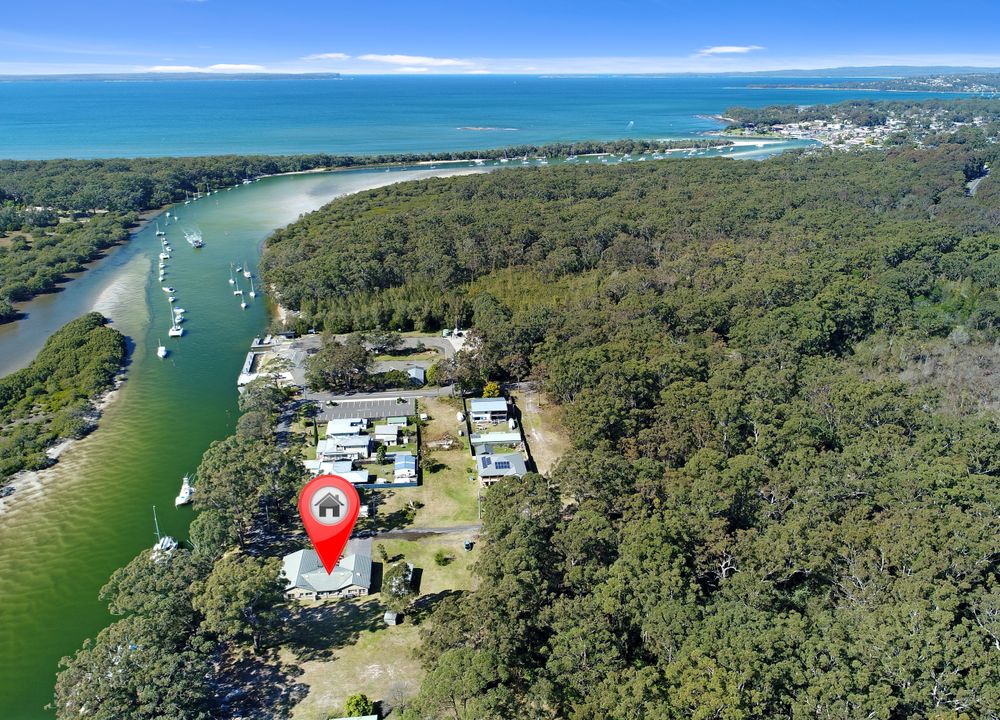  Jervis Bay Realty Holidays: Deep Water Paradise-130m to Huskisson boat ramp Jervis Bay accommodation in Woollamia