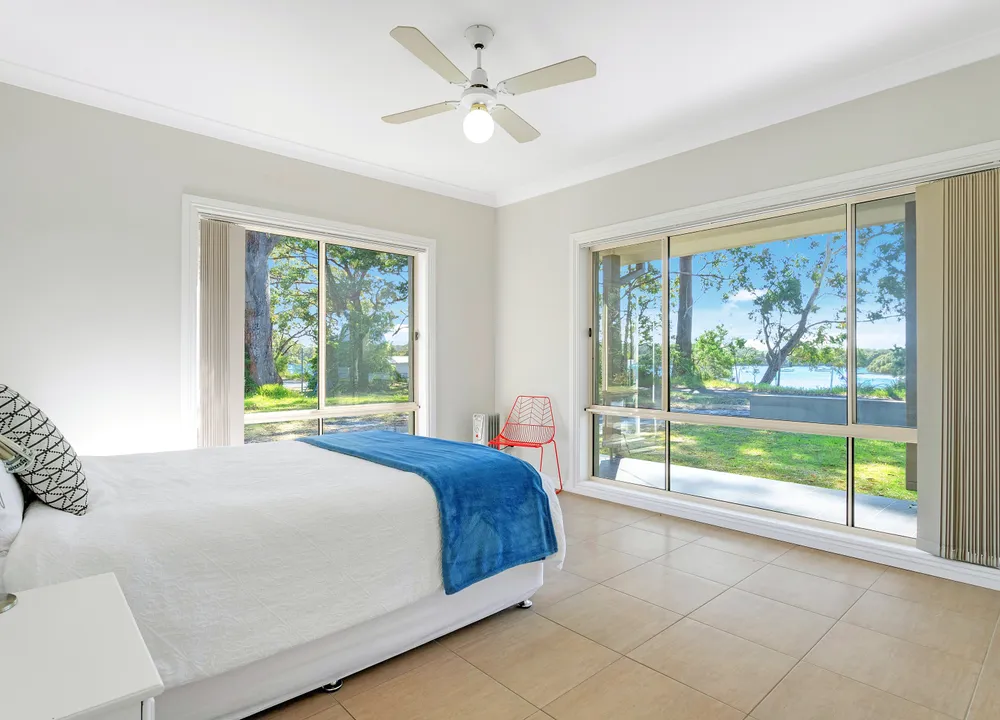  Jervis Bay Realty Holidays: Deep Water Paradise-130m to Huskisson boat ramp Jervis Bay accommodation in Woollamia