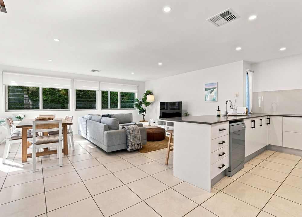  Jervis Bay Realty Holidays: Coast Bliss on Currambene Jervis Bay accommodation in Huskisson