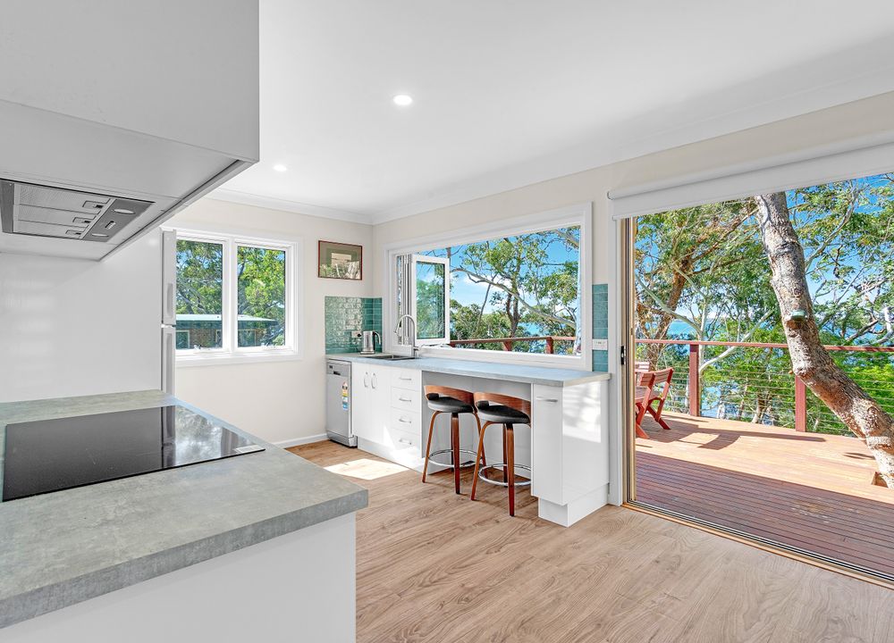  Jervis Bay Realty Holidays: Banksia House Jervis Bay accommodation in Sanctuary Point
