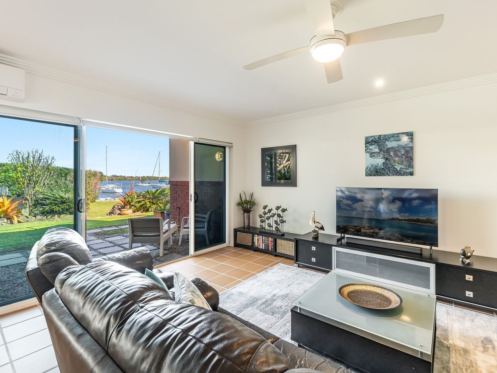 Riverview Apartment 1.1