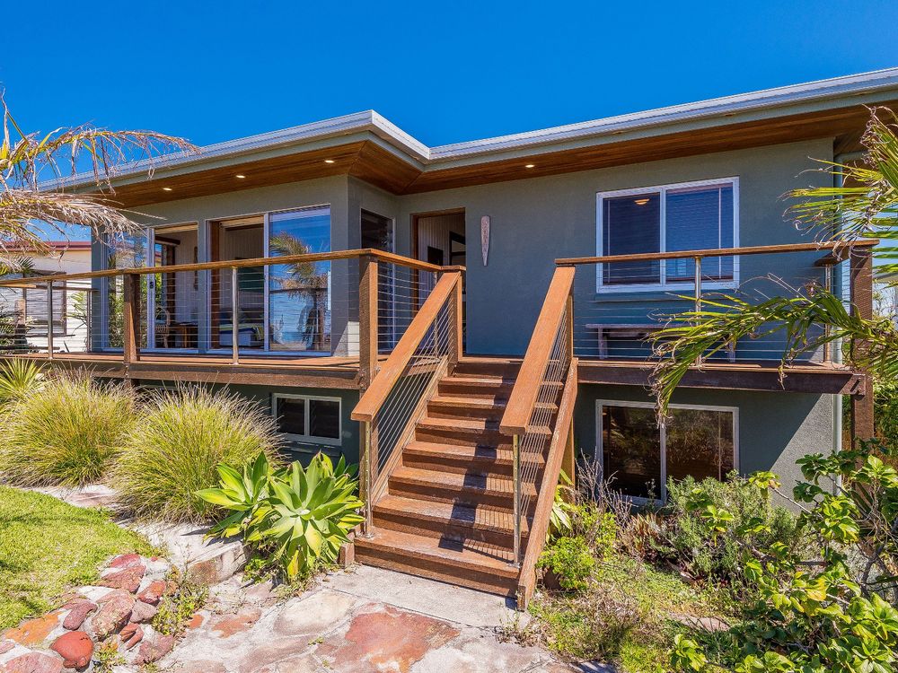 Pacifica 1