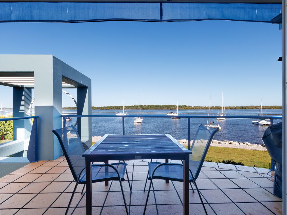 Riverview Apartment 2.6  3-5 Riverview Street