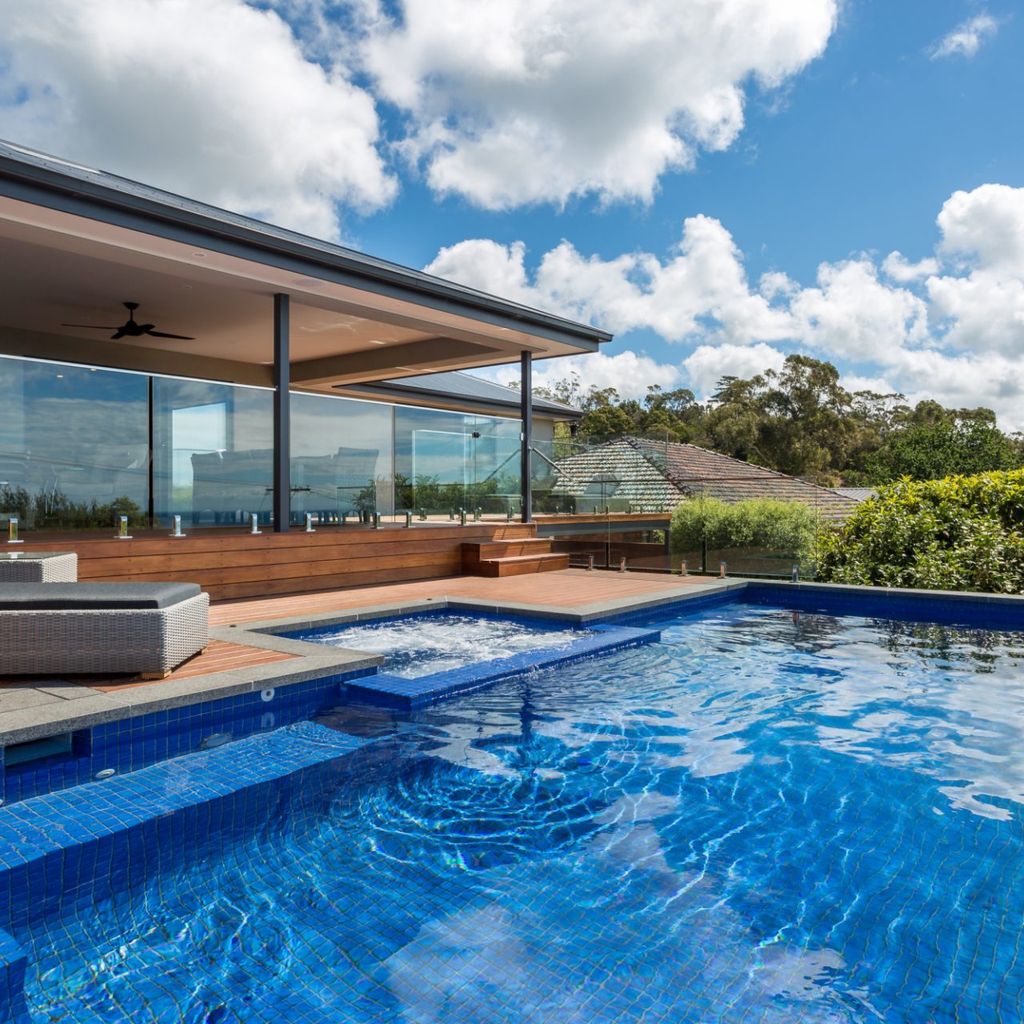 POOLSIDE GETAWAY - DROMANA