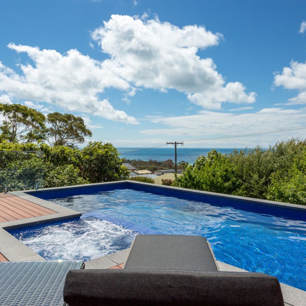 POOLSIDE GETAWAY - DROMANA