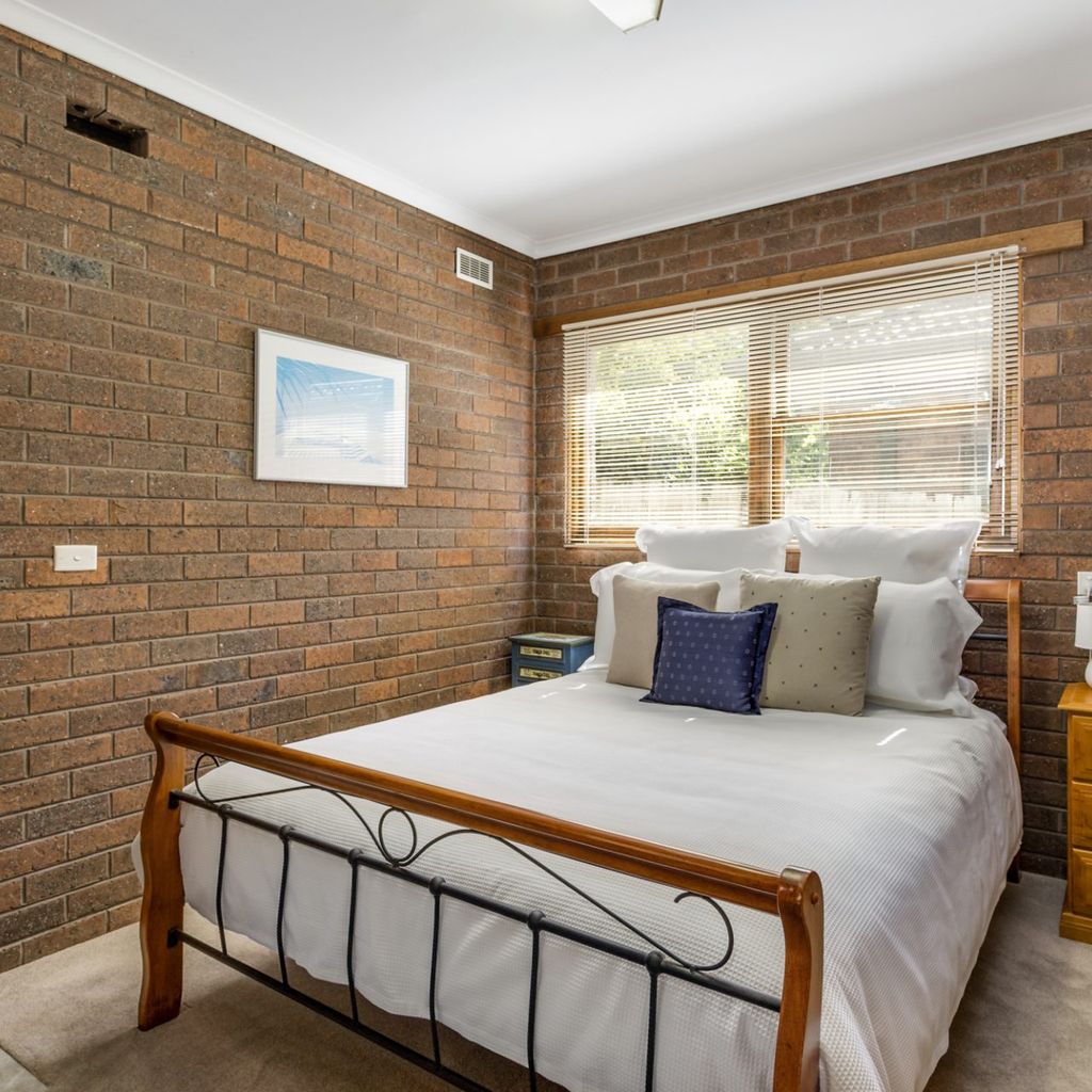POOLSIDE GETAWAY - DROMANA