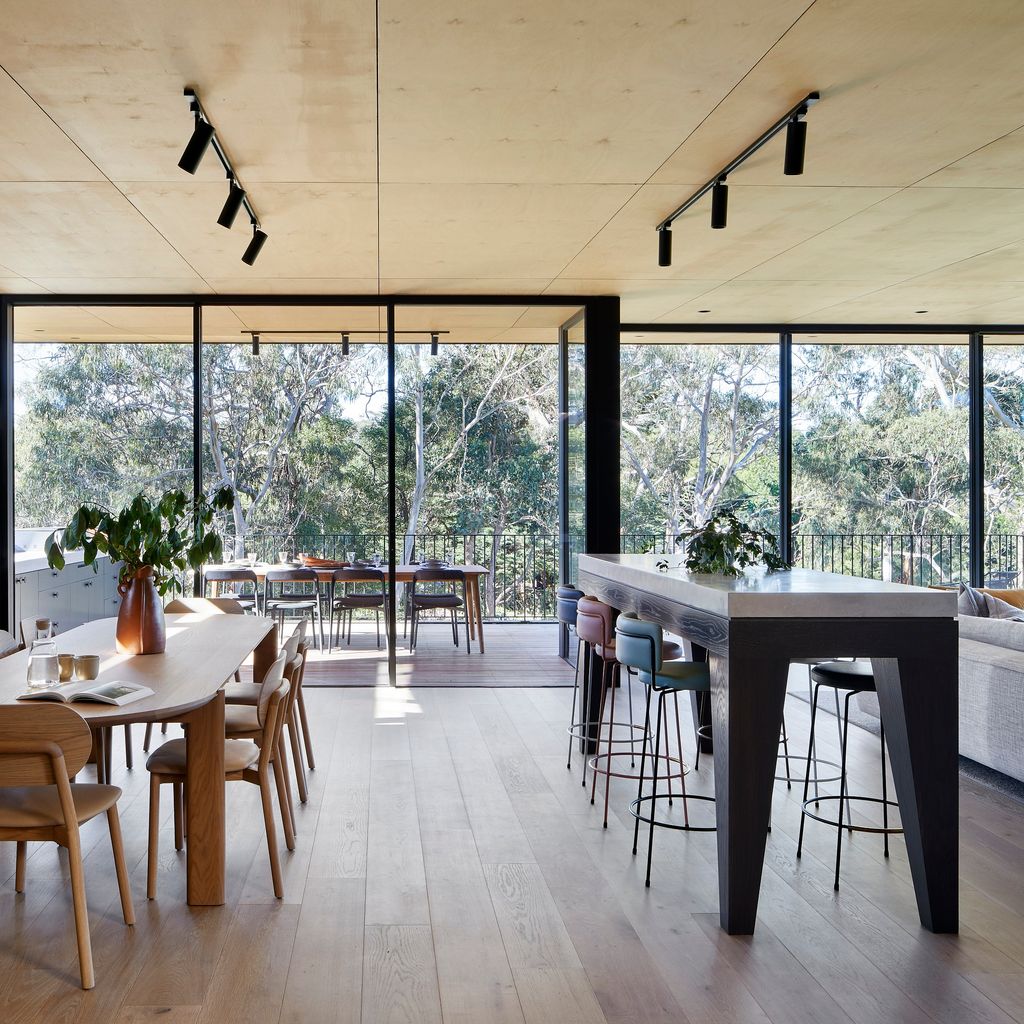 ATLAS RETREAT - SHOREHAM