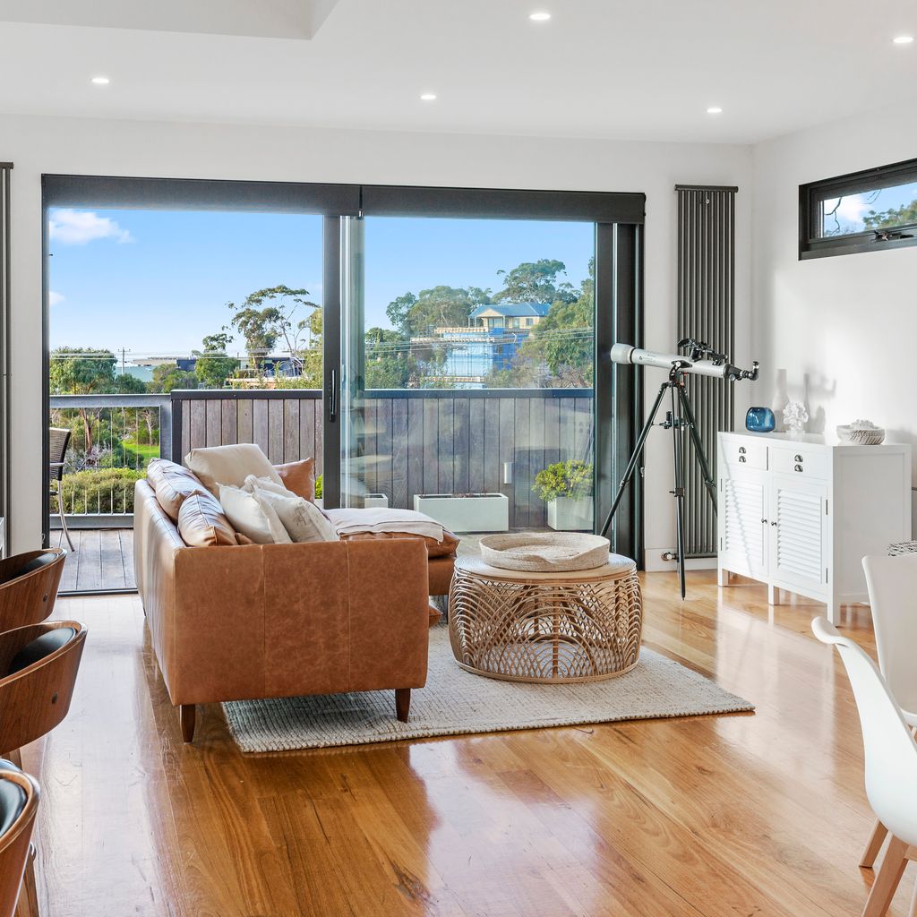 THE LOFT HOUSE