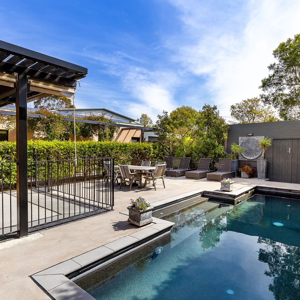 Secluded Luxury on Tower Hill