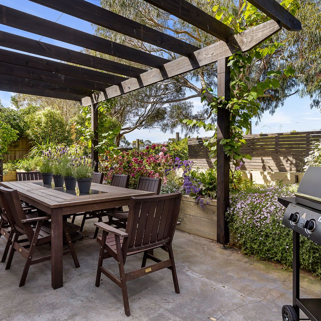 Secluded Luxury on Tower Hill