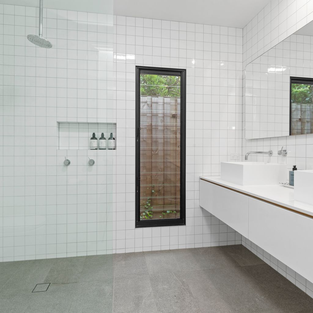 LUXE ON LYDGATE - BLAIRGOWRIE