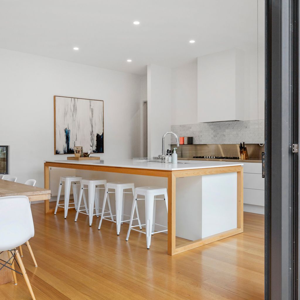LUXE ON LYDGATE - BLAIRGOWRIE