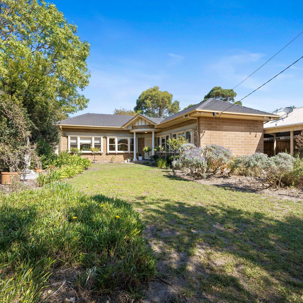 Coral Rose Cottage