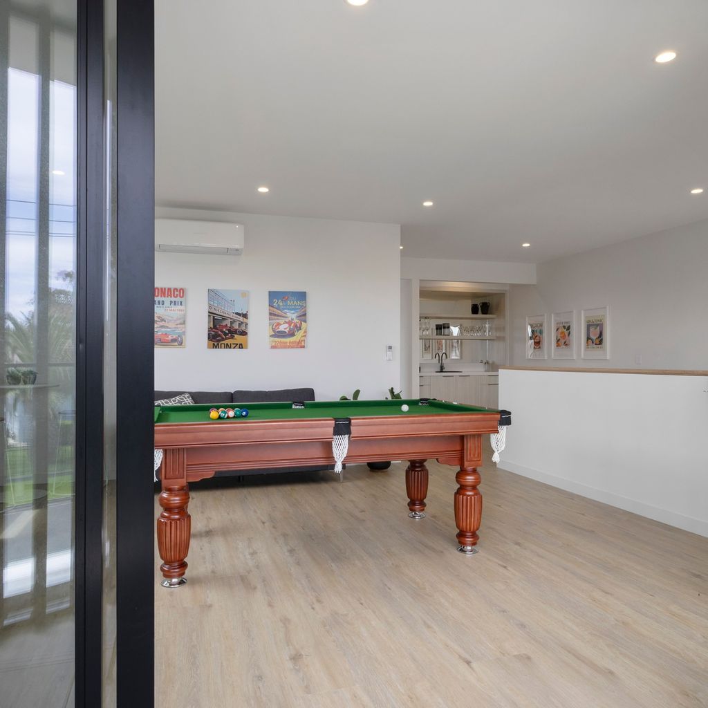 PENINSULA SEA BREEZE