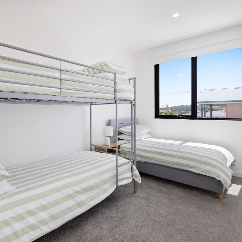 PENINSULA SEA BREEZE