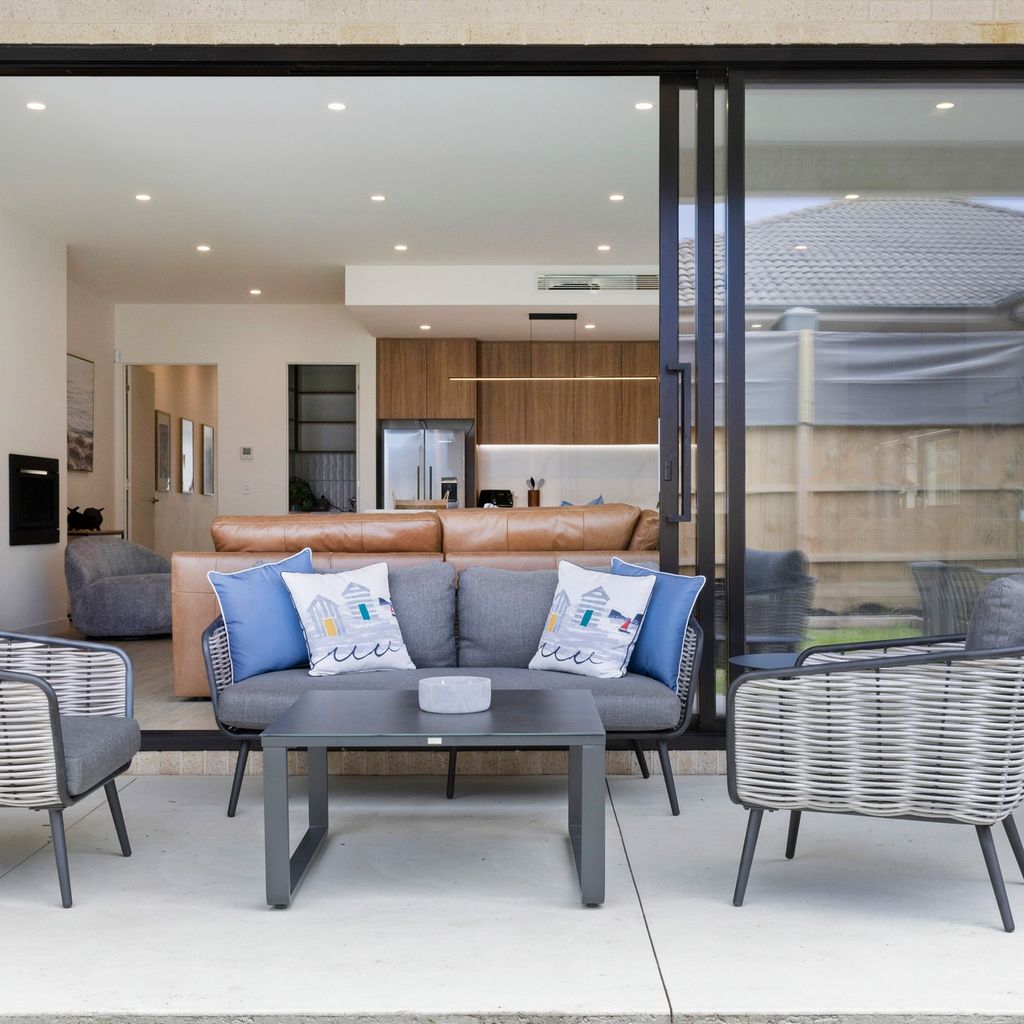 PENINSULA SEA BREEZE