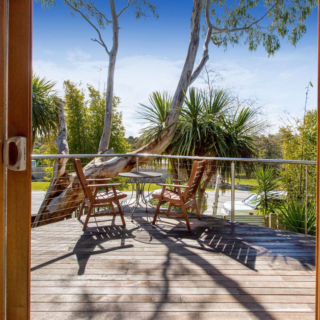 POINT LEO BEACH HOUSE - POINT LEO