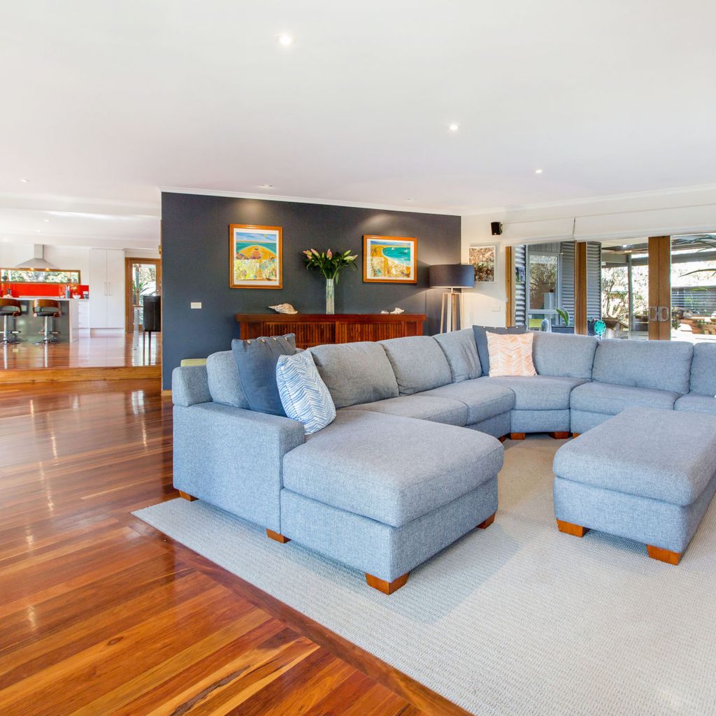POINT LEO BEACH HOUSE - POINT LEO