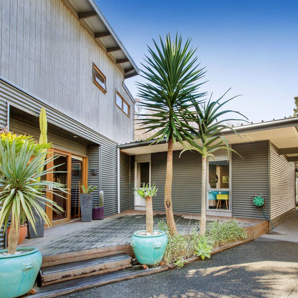 POINT LEO BEACH HOUSE - POINT LEO
